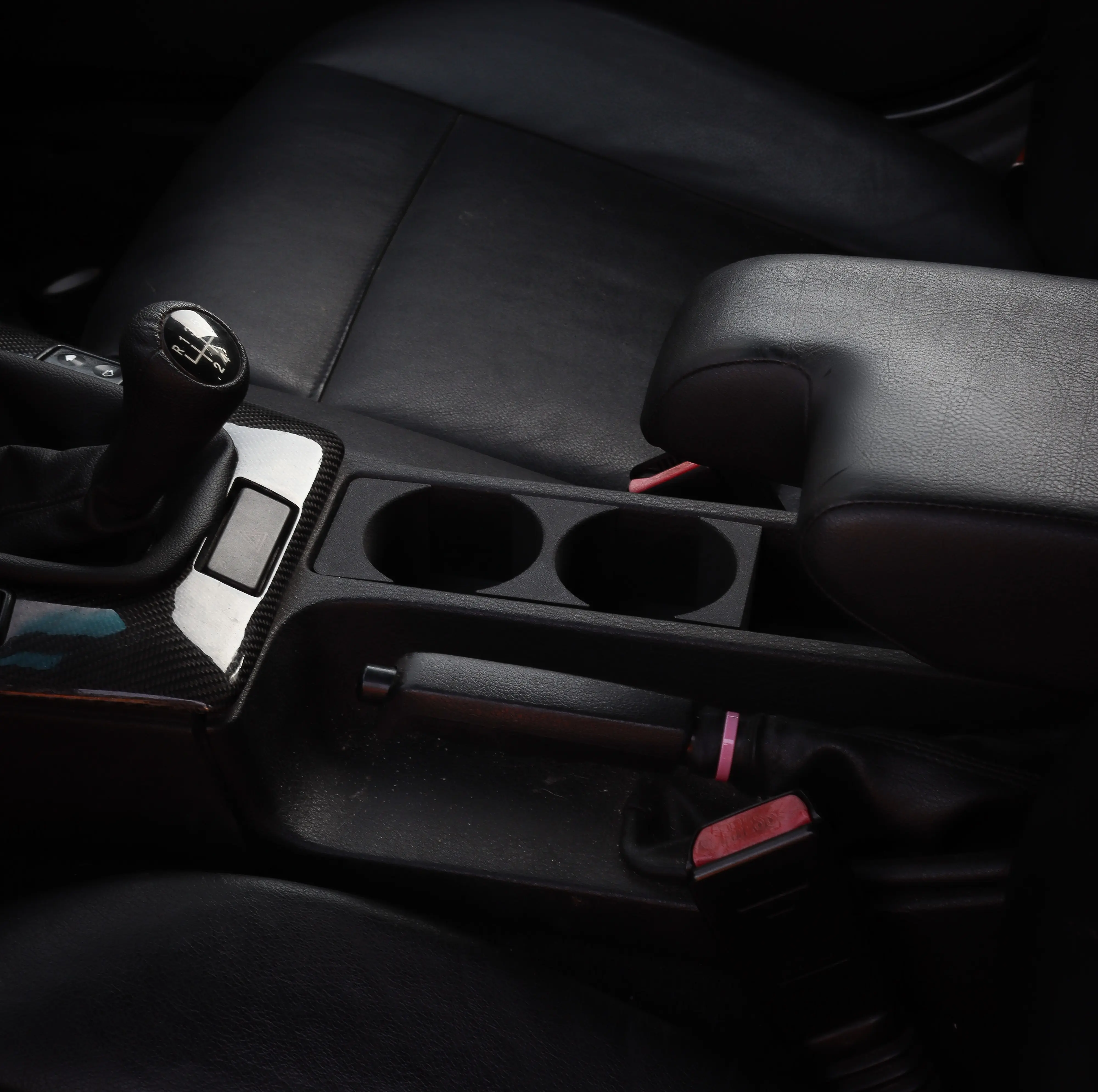 E36 Cupholder