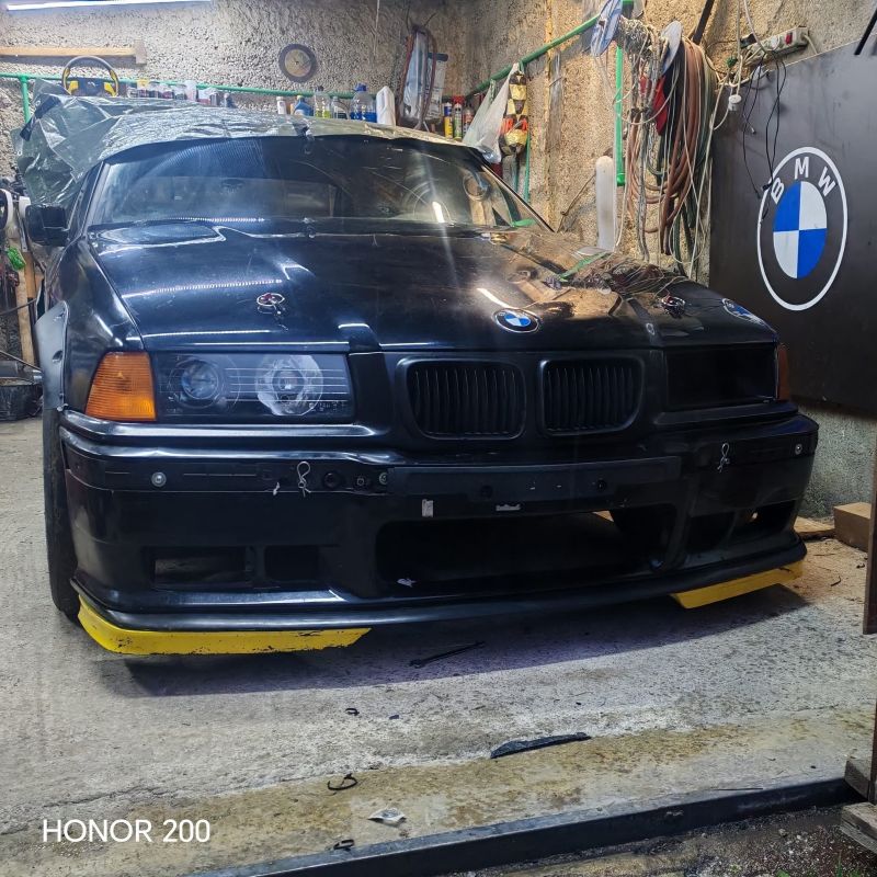 BMW E36 Headlight Air Intake after complete installation