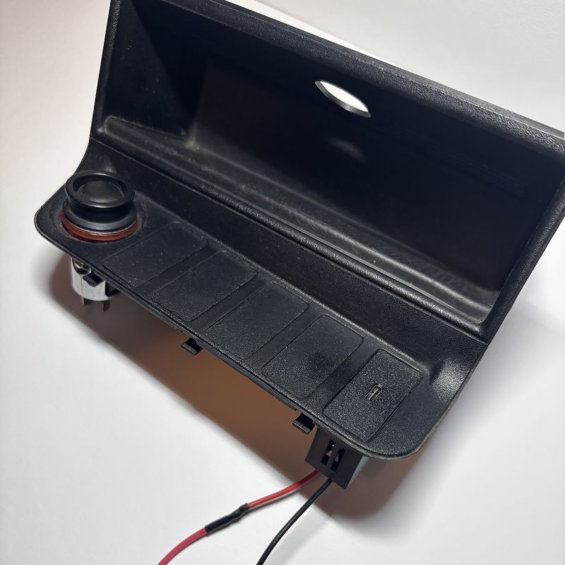BMW E36 USB-C Charger Wiring