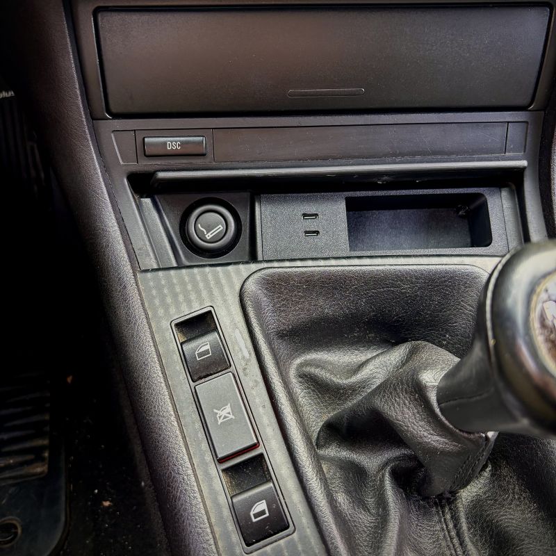 BMW E36 USB-C Charger Installed And Not Connected