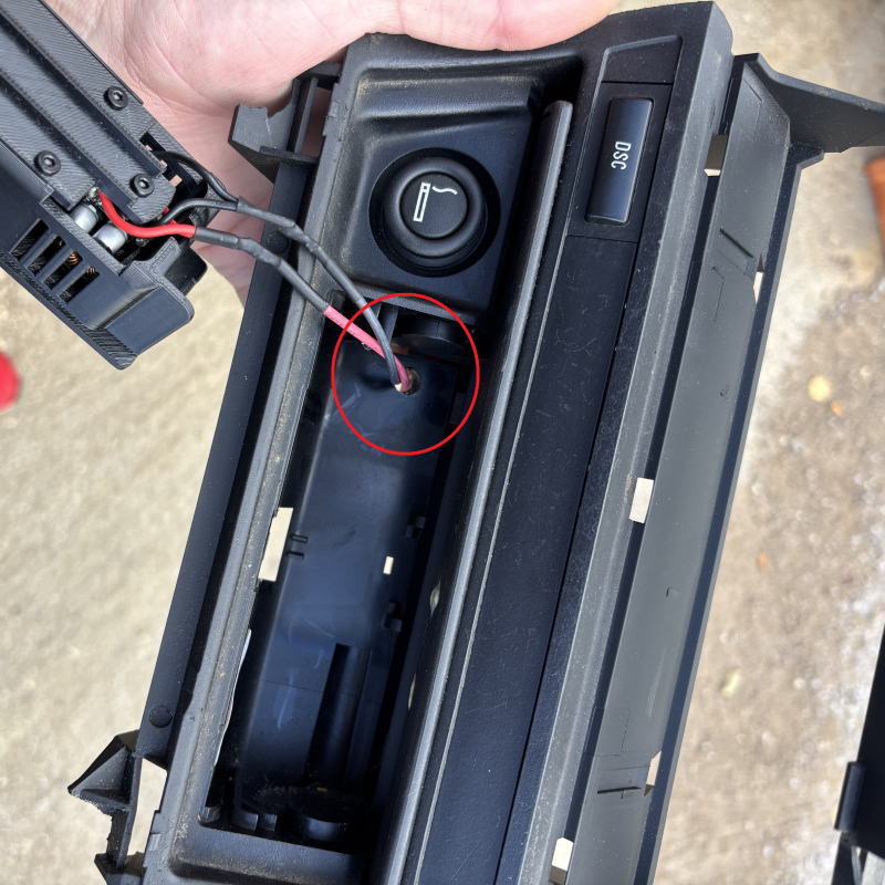 BMW E46 USB-C Charger In Front